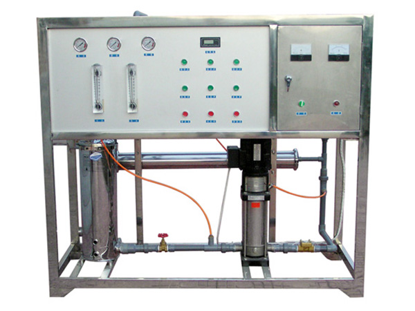 2 單級反滲透主機(1噸 小時).jpg